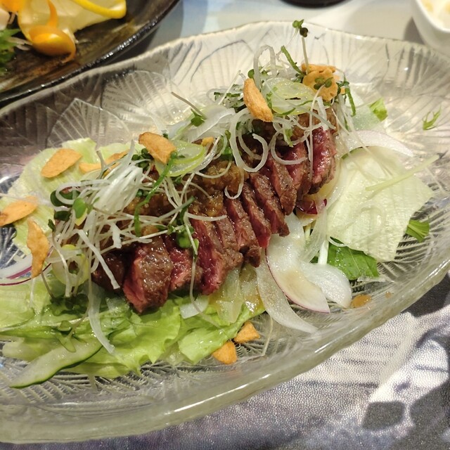 山形の居酒屋『うまや』- 地元食材と豊富なお酒で楽しむ夜