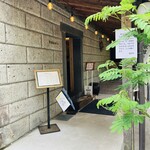鉢石カフェ - こっちが屋内のカフェ