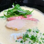 麺家 獅子丸 - 鶏白湯伊勢海老スープが