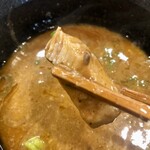 らーめん いつ樹 - 細かいチャーシュー入り