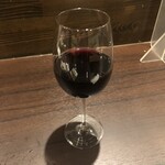 nikuwaimbyuffebisutorosankushi- - 飲み放題の赤ワイン
