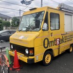 らーめん いつ樹 - オブジェ？倉庫？街道から目立ちます