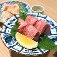 焼肉みゆき苑 - 国産特上厚切りタン