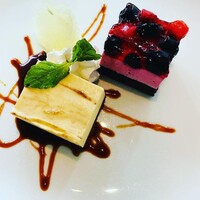 COLONIAL BEACH 横浜ハンマーヘッド - 