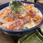 海街丼 - ⭐️海宝丼(並)¥1.000
            　※ご飯大盛り可
            　※海鮮マシマシは¥300
            　※現金のみ