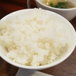 キッチン ブルー グローブ - ご飯大盛りのアップ