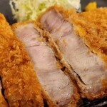 とんかつ 七十朗 - 詰まってるね～