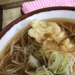 そばの神田東一屋 - #先端に着目する。