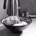 そばの神田東一屋 - #アー写っぽく撮るとこうなる。