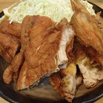 炭火焼鳥 おんどり - 骨付き新潟唐揚げ(カレー風味)