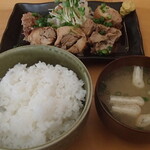 炭火焼鳥 おんどり - 鶏チャーシュー定食