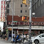 KATZ'S DELICATESSEN - 