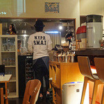 アネア　カフェ - カウンターの奥が厨房です