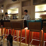 アネア　カフェ - 左：松野ラテ・アーティスト