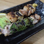 炭火焼鳥 おんどり - ねぎま、せせりしそ巻き
