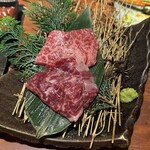 極み焼肉ホルモン 清司 - 