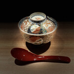 炭焼 おかげさん - 卵黄醤油漬乗せ鶏そぼろ丼