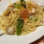 Mamma Pasta - 小海老と帆立のペペロンチーノ　ボッタルガ（カラスミ）風味
