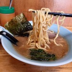 Ooharaya - 並ラーメン（油少なめ）に小ライス。計1000円ナリ