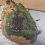 炭火焼鳥 おんどり - ピーマンつくね詰め