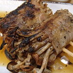 炭火焼鳥 おんどり - えのき肉巻き