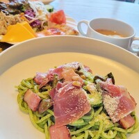 MIDO RESTAURANT PIC NIKA - 