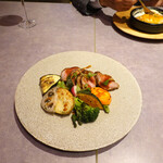 BIKiNi SIS - イベリコ豚のプランチャ