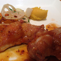 TOOTH TOOTH GARDEN RESTAURANT - ランチから皮目をパリッと焼き上げた若鶏もも肉と6種の季節野菜(o^^o)