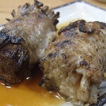 炭火焼鳥 おんどり - 茶エノキ茸の豚巻き串