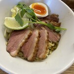 麺屋 一八 - 鴨肉入り油そばしお味