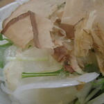 炭火焼鳥 おんどり - 選べるお通し　おんどり新玉サラダ