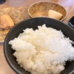 Komugi To Yakiago Sugure - ライス、  豚バラチャーシューと味玉(義母の分)