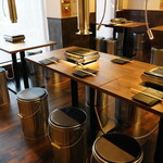 焼肉ホルモンたすき - テーブル席