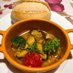 源泉掛け流しのちいさなホテル 塩原山荘 - ムール貝のアヒージョ