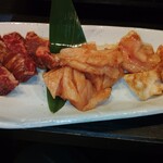 焼肉　一歩 - おまかせ焼肉（ワンドリンク、お肉の盛合せ）　2000円