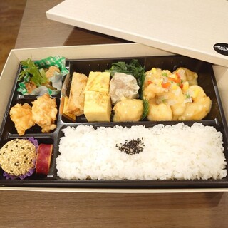 是的菜館のお弁当＊メイン料理が選べます