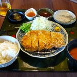 とんかつ肉料理 吉岡 - 料理写真: