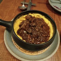 Bistro yen - バターオムレツと牛すじ煮込み