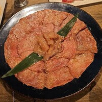 うしごろ 貫 五反田店 - 極みのタン＆上ミノ