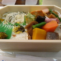 紀尾井 なだ万 - 幕の内弁当（紫）