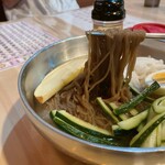 Koriandainingu Hanari - 冷麺