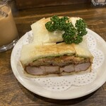 ニューアストリア - 