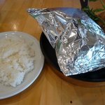 つばめグリル - 料理が運ばれてきました。熱々です。