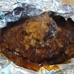 つばめグリル - 熱々のアルミホイルを開けるととこんな感じになっています。