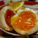 ＳＨＩＮ - ３月の限定、エスニックみかん　+　味玉