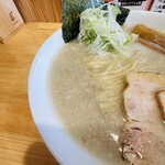 らぁ麺 まっちゃん - 【塩らぁ麺＝背脂】