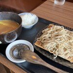 十割蕎麦 鴨料理 ならや - カレー蕎麦にご飯がついている