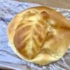 やまなかベーカリー - アップル 200円。
