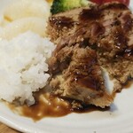 キッチン ブルー グローブ - ご飯にはソースを絡めます