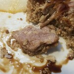 キッチン ブルー グローブ - 真ん中のこれは？合鴨？